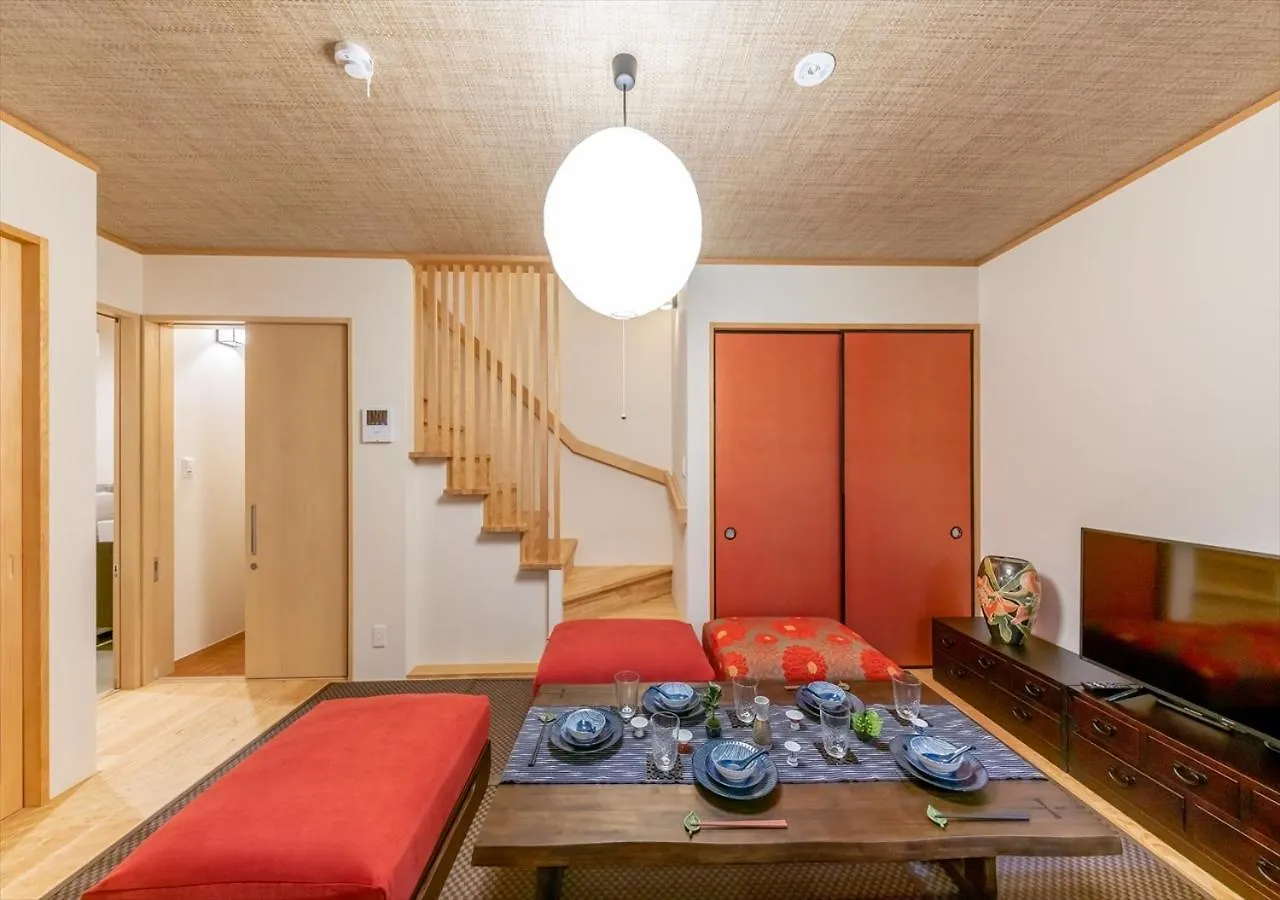 Yadoya Yanagitori East location